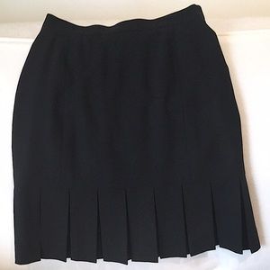 CHANEL - authentic Chanel Sexy Fringed skirt